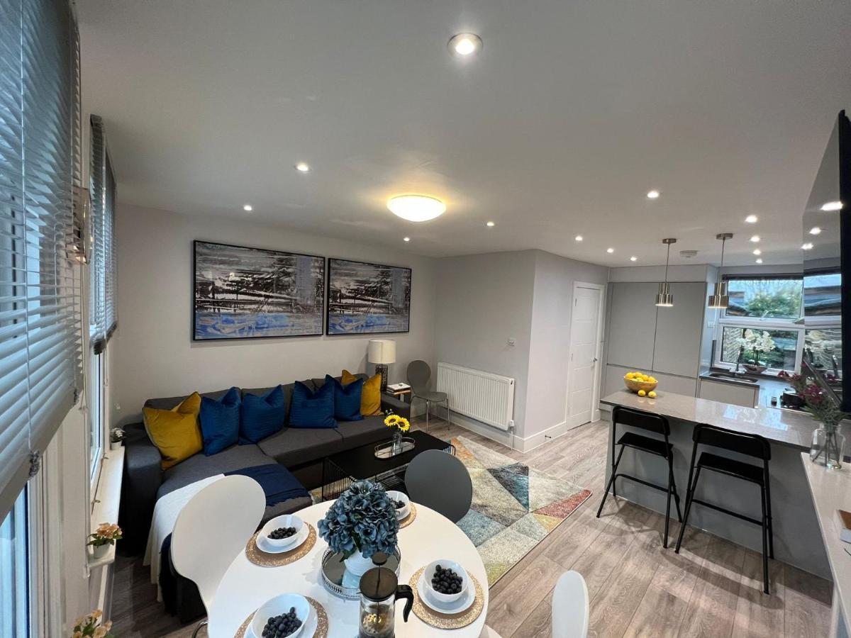 Aisiki Apartments At Stanhope Road, North Finchley, Airconditioned Multiple 2 Or 3-Bedroom, Pet-Friendly Duplex Flats, King Or Twin Beds, Airconditioned & Free Wi-Fi Exterior photo