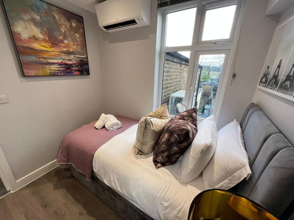 Aisiki Apartments At Stanhope Road, North Finchley, Airconditioned Multiple 2 Or 3-Bedroom, Pet-Friendly Duplex Flats, King Or Twin Beds, Airconditioned & Free Wi-Fi Exterior photo