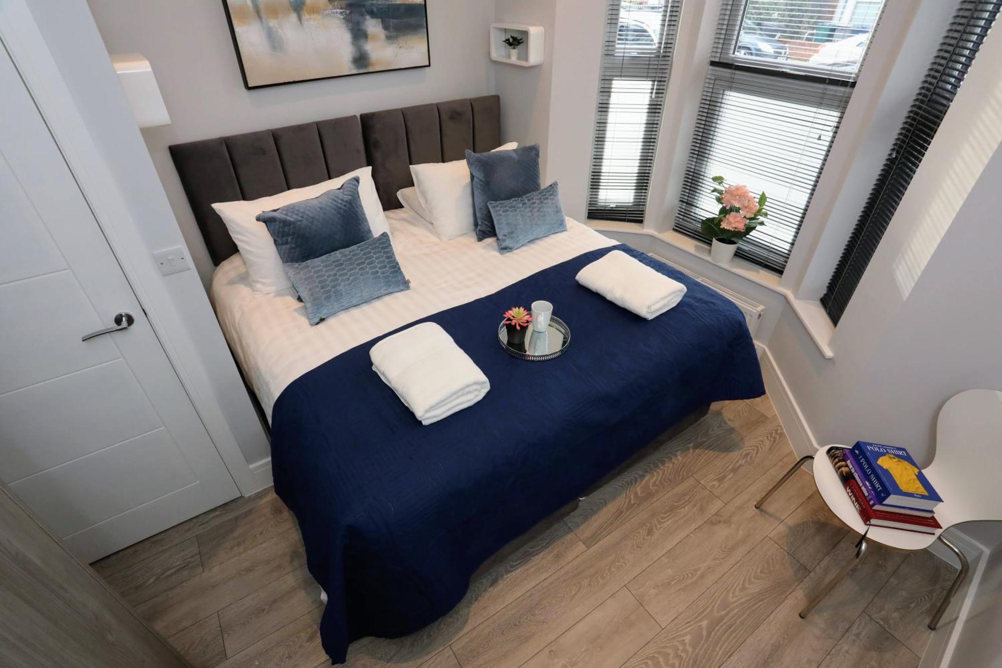 Aisiki Apartments At Stanhope Road, North Finchley, Airconditioned Multiple 2 Or 3-Bedroom, Pet-Friendly Duplex Flats, King Or Twin Beds, Airconditioned & Free Wi-Fi Exterior photo