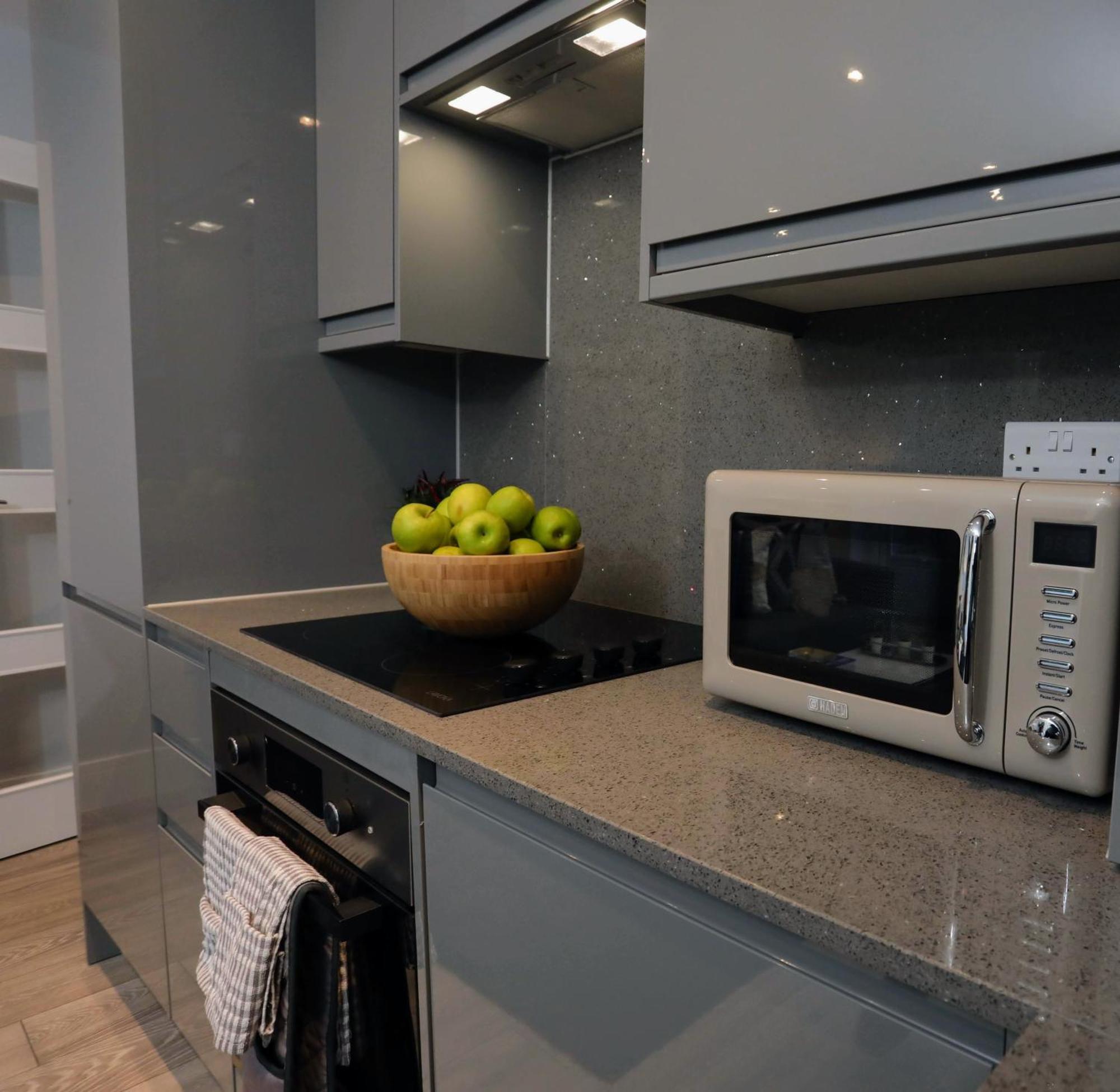 Aisiki Apartments At Stanhope Road, North Finchley, Airconditioned Multiple 2 Or 3-Bedroom, Pet-Friendly Duplex Flats, King Or Twin Beds, Airconditioned & Free Wi-Fi Exterior photo