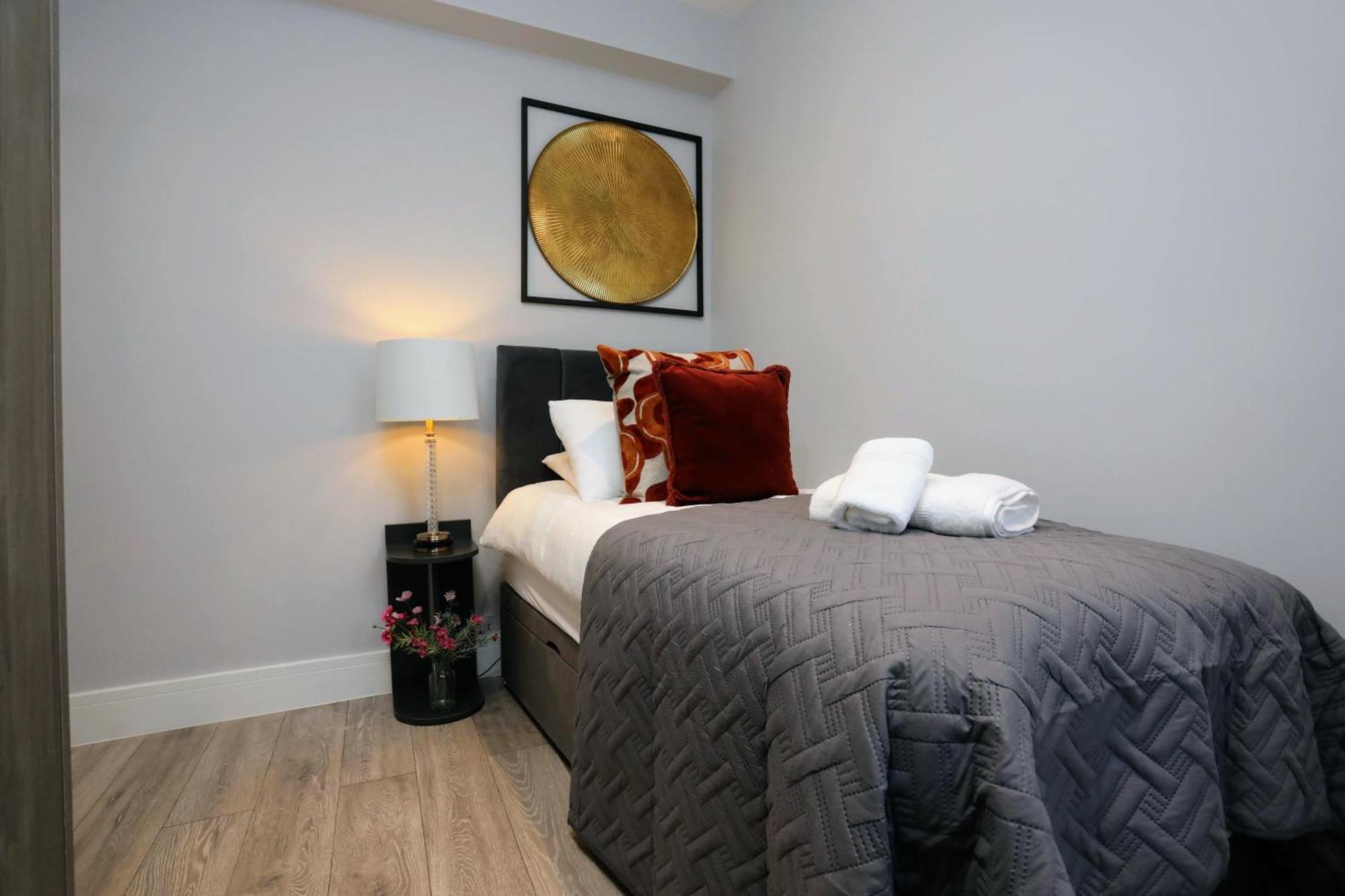 Aisiki Apartments At Stanhope Road, North Finchley, Airconditioned Multiple 2 Or 3-Bedroom, Pet-Friendly Duplex Flats, King Or Twin Beds, Airconditioned & Free Wi-Fi Exterior photo